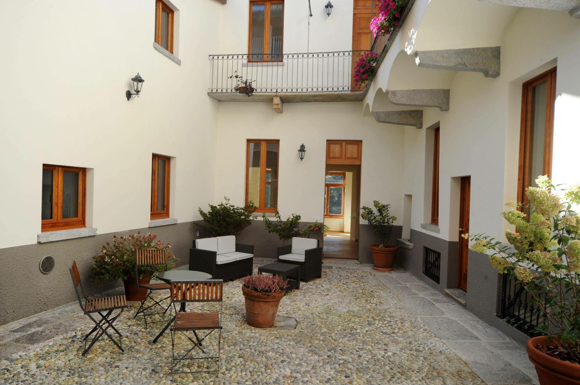Casa Botta - Luino Lago Maggiore Extérieur photo