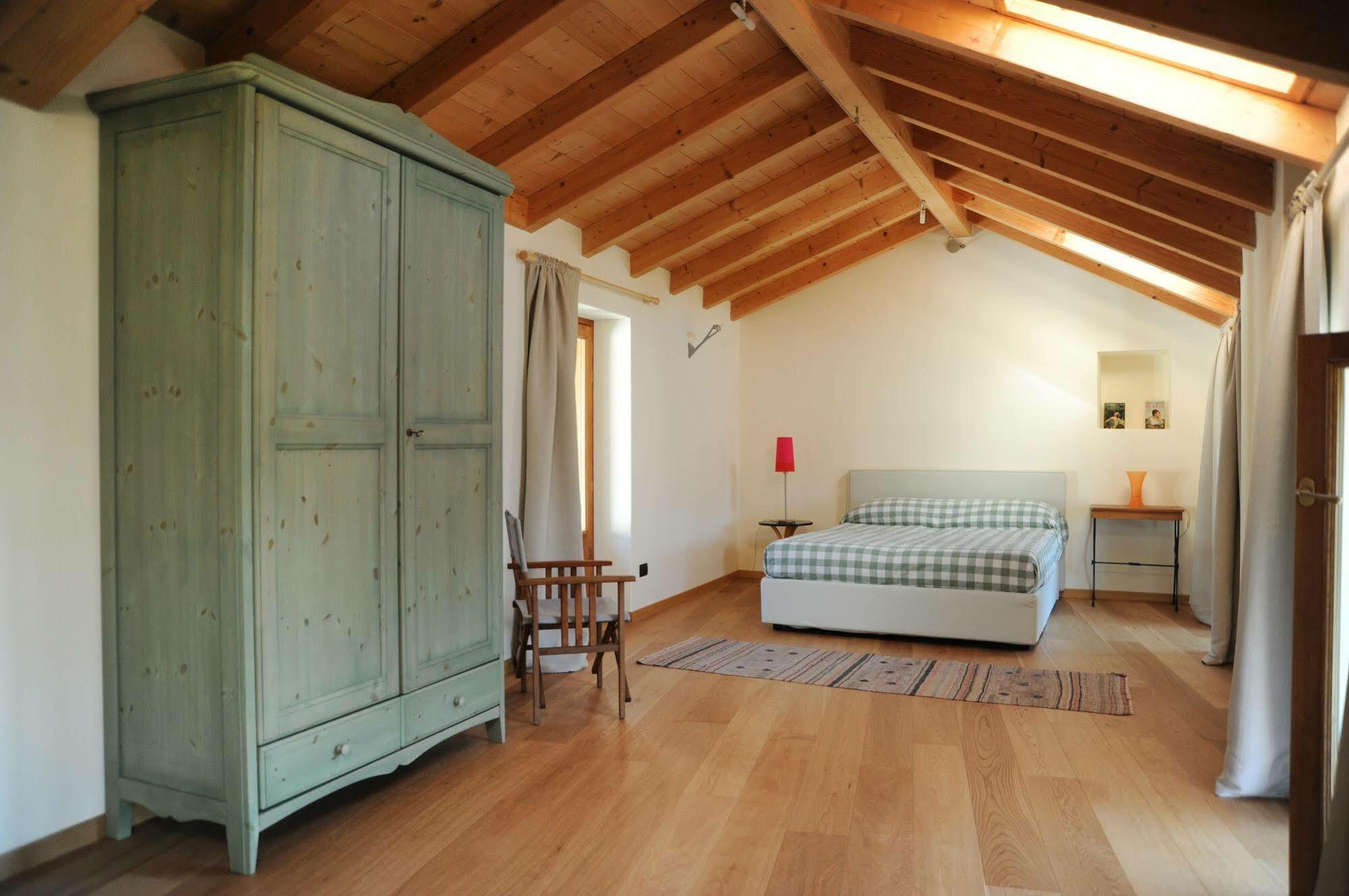 Casa Botta - Luino Lago Maggiore Extérieur photo