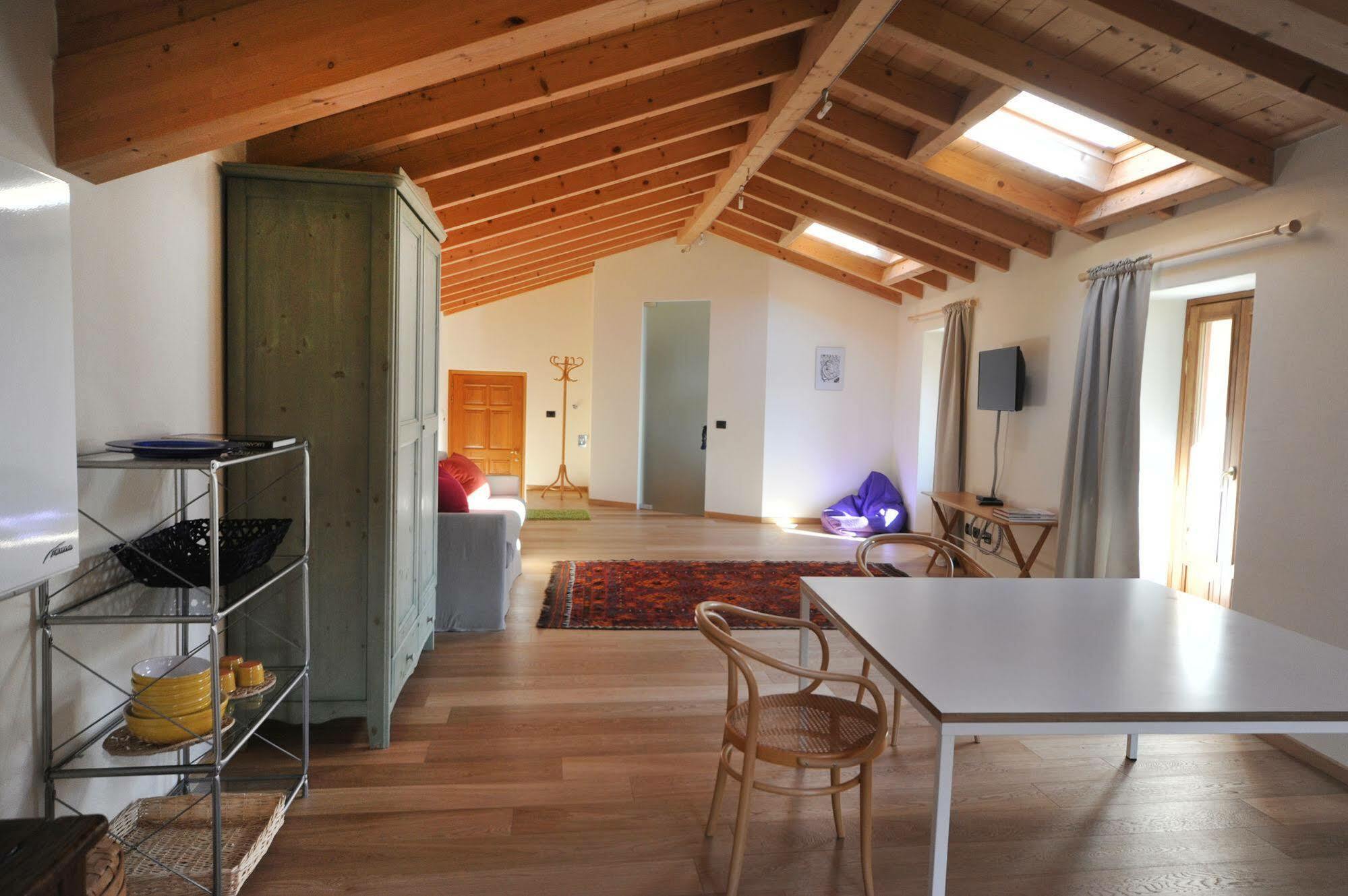 Casa Botta - Luino Lago Maggiore Extérieur photo